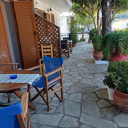 Studios And Apartments Meri Neo Klima Luaran gambar