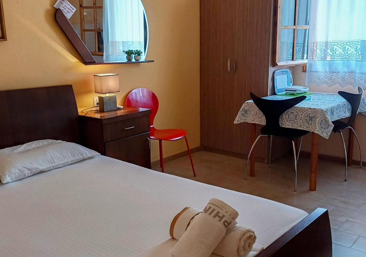 Studios And Apartments Meri Neo Klima Luaran gambar