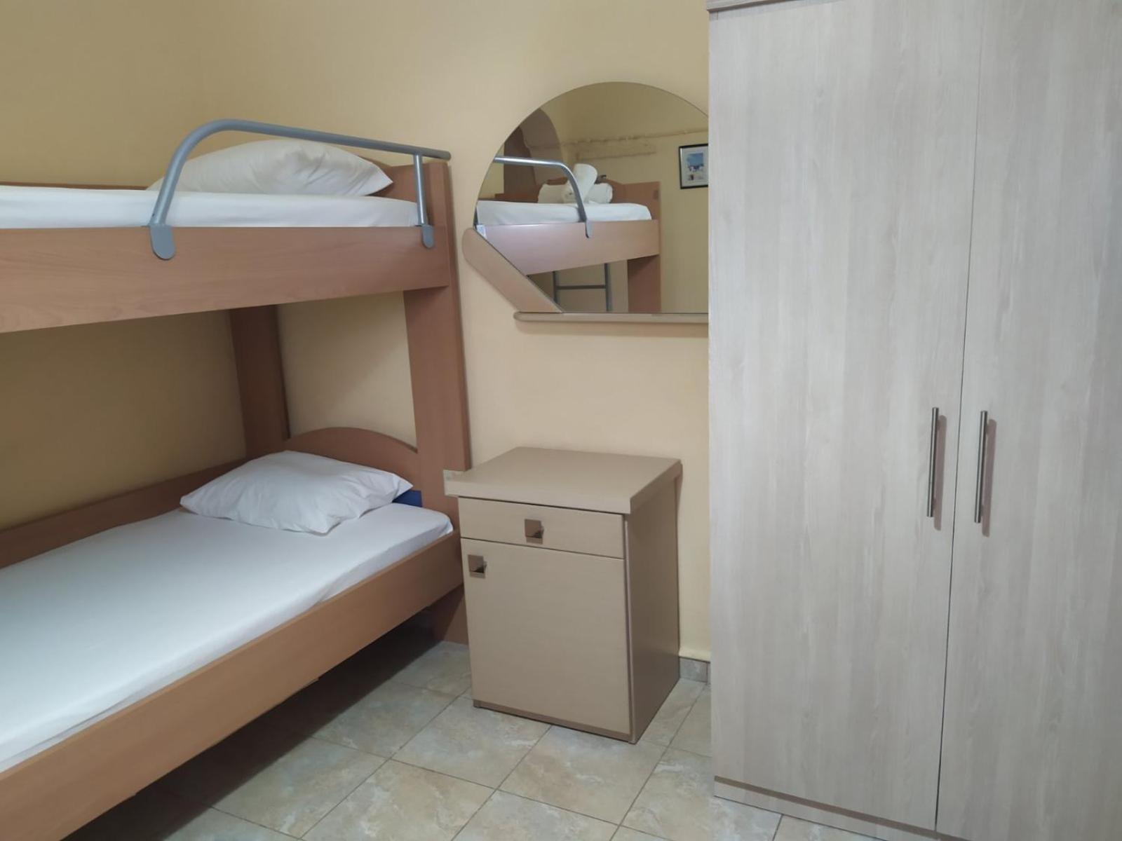 Studios And Apartments Meri Neo Klima Luaran gambar