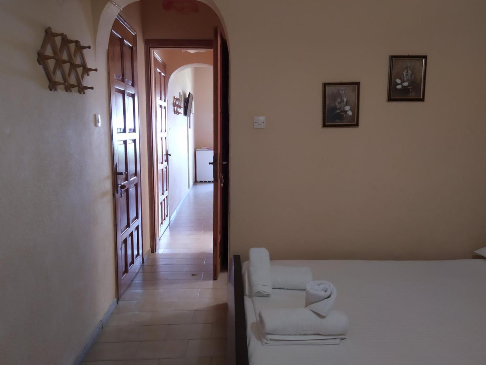 Studios And Apartments Meri Neo Klima Luaran gambar