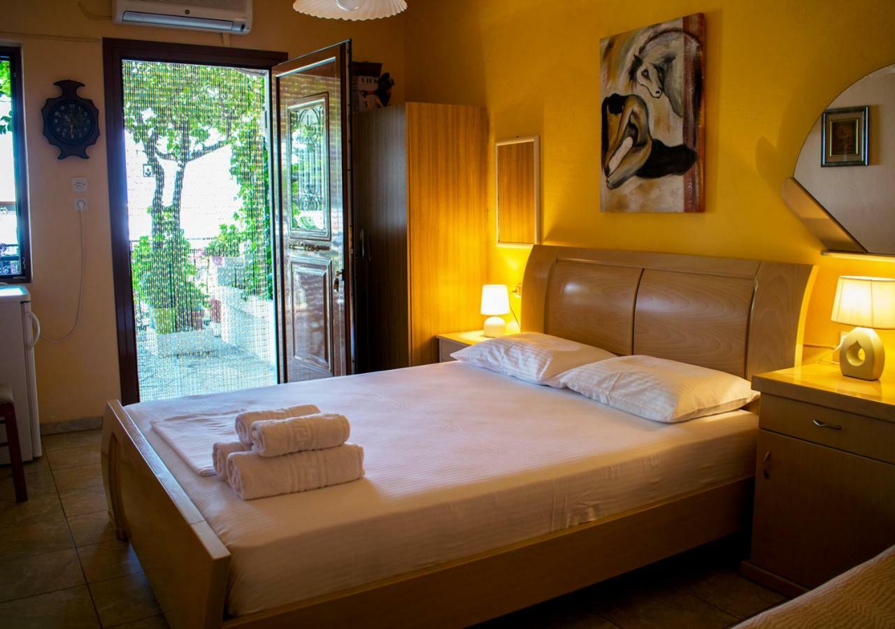 Studios And Apartments Meri Neo Klima Luaran gambar